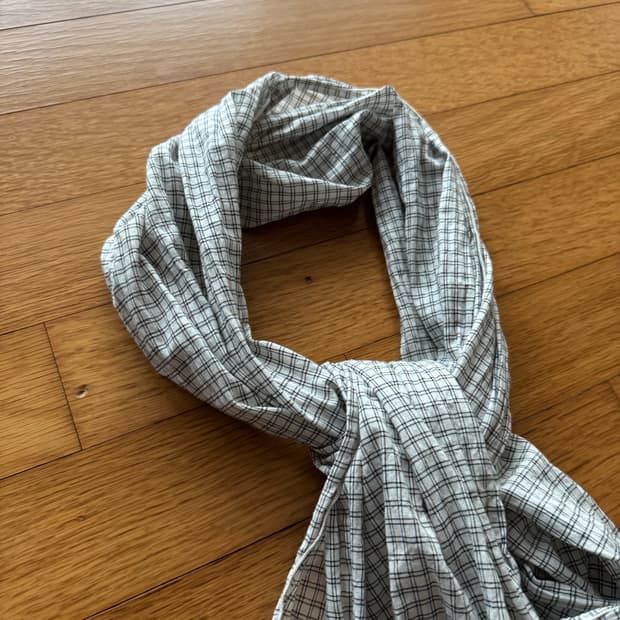 브라운야드 아이보리 체크 스카프
