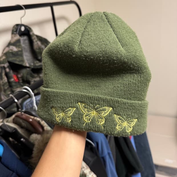 라브로스 버터플라이 비니