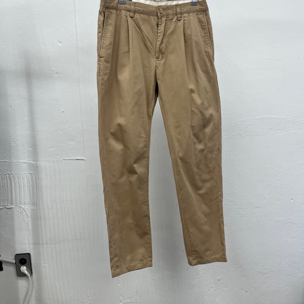 33) POLO ONE-TUCK CNINO PANTS