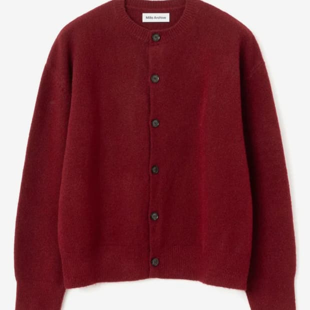 밀로아카이브 크롭 무브 가디건
