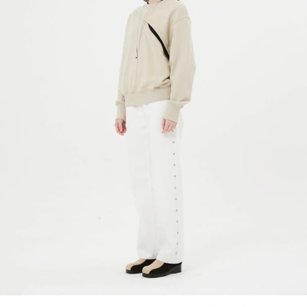 moonsun 문선 Lunar Studded Denim Pants 크림색