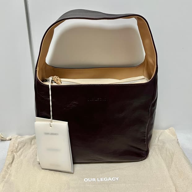 아워레가시 25fw 브릭백/버건디