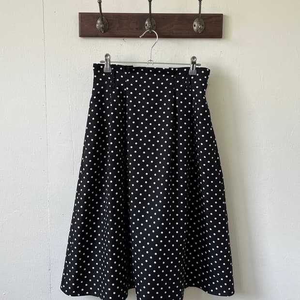 any sis 도트 스커트