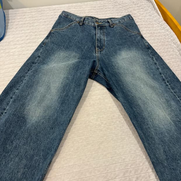 해칭룸 와이드 커브드 팬츠(와커진)