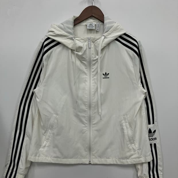 아디다스 바람막이