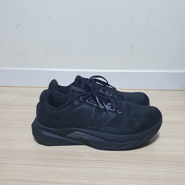 뉴발란스 퓨어셀 v5 운동화 270