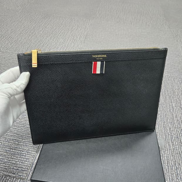 [특가][정품] 톰브라운 삼선 클러치백