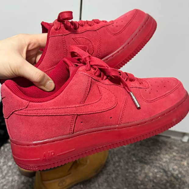 나이키 에어포스1 짐레드 240 스웨이드 스니커즈 운동화 조던슈프림