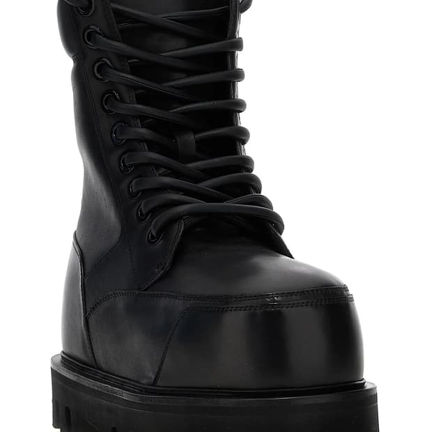 알렉산더 맥퀸 패러슈트 컴뱃 부츠