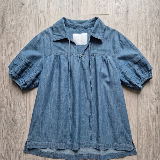 새상품 [LENINA] 르니나 에벨린(EVELYN) 브이넥 데님 셔츠 -