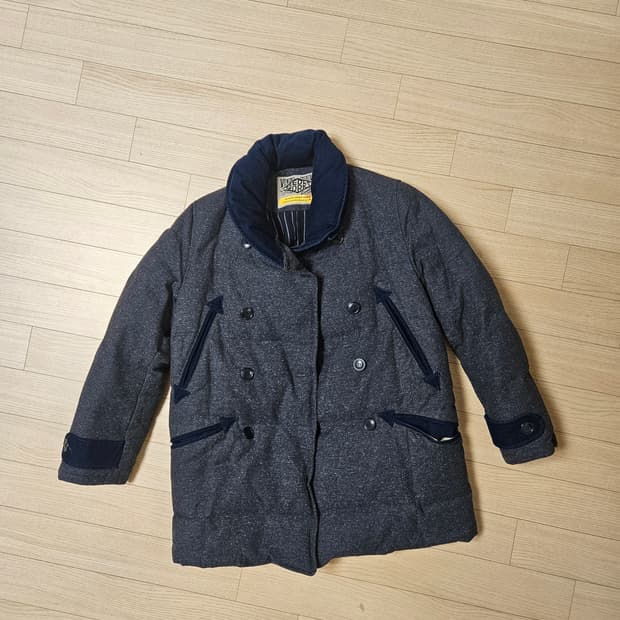 니들워크 패티드 맥키노 코트