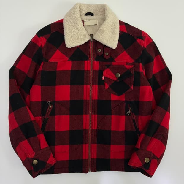 Levi‘s  리바이스 타탄 체크 쉐르파 트러커 자켓
