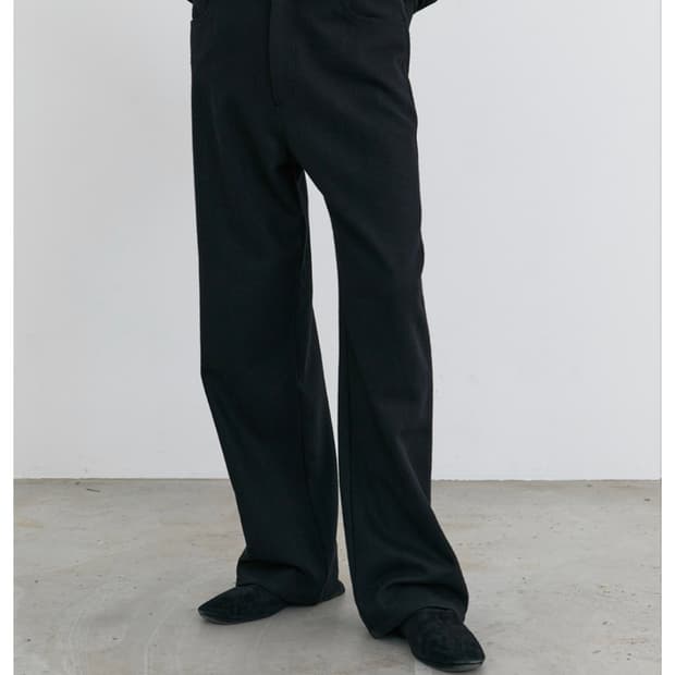 아이엘 Aryal Trousers Black Herringbone