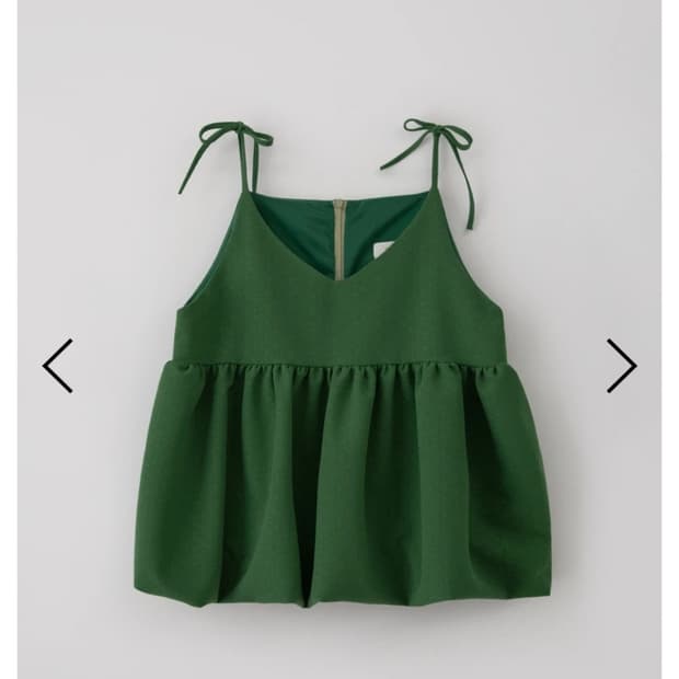 아더즈 others 볼륨 슬리브리스 새상품