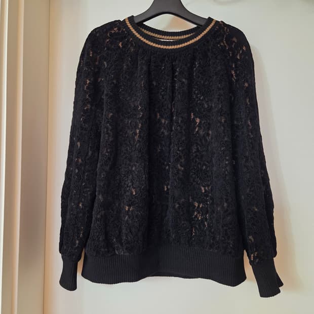 한섬 오즈세컨 레이스 오버핏 블라우스