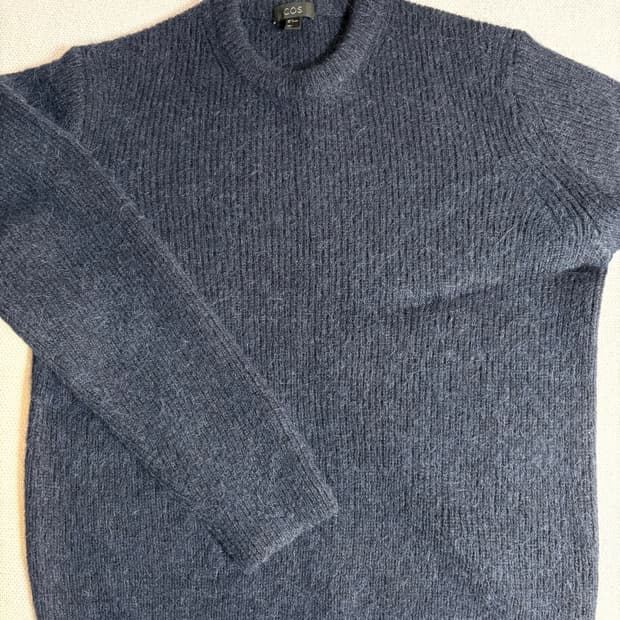 Cos 모헤어 스웨터
