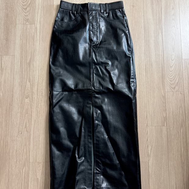 자라) 크로커 레더 롱 스커트