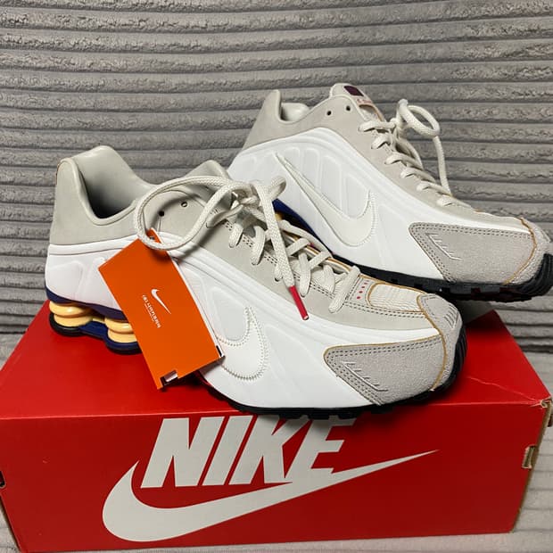 나이키 샥스 R4 270 새상품