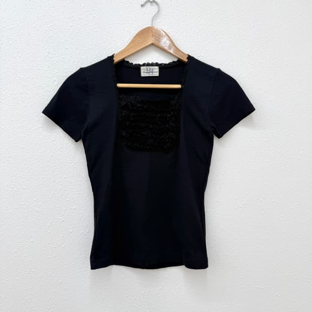 빈티지 블랙 프릴 레이스 반팔 티셔츠