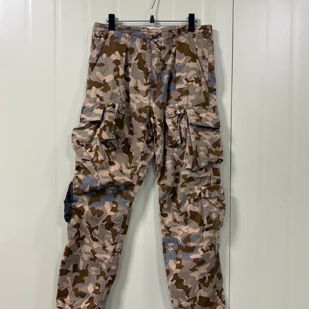베이프 (A Bathing Ape) 카모 팬츠