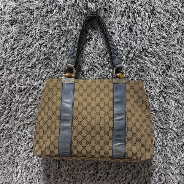 구찌 GG 캔버스 뱀부 숄더백