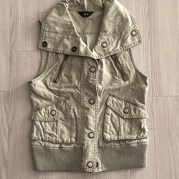 Y2K 베이지 펀칭 디테일 조끼