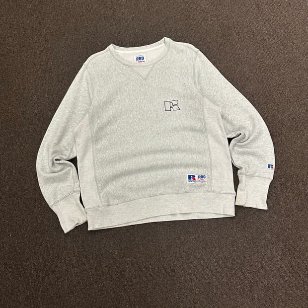 L)Russell Athletic vintage 그레이 스웻셔츠(구멍)