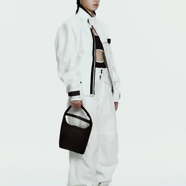 hyeinseo biker jacket