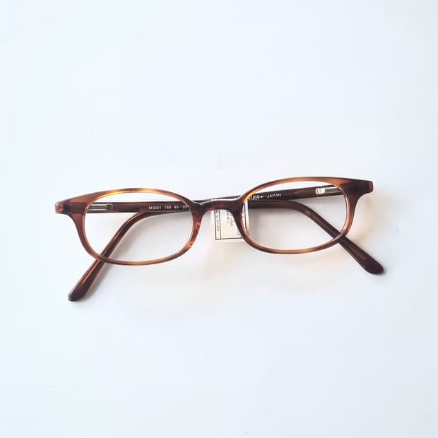 데드스탁 JAPAN 메이드 브라운 오벌 뿔테 안경테 786