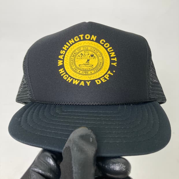 90s Trucker Hat (black)