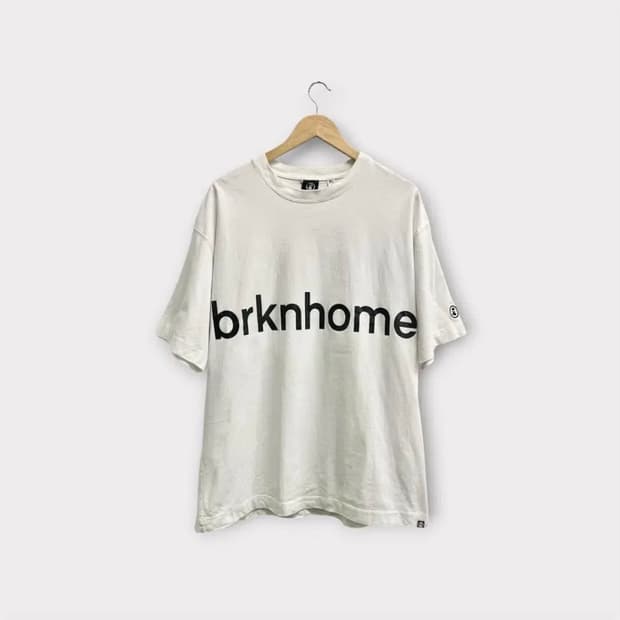 brknhome USA 흰색 라운드 반팔 티셔츠 L