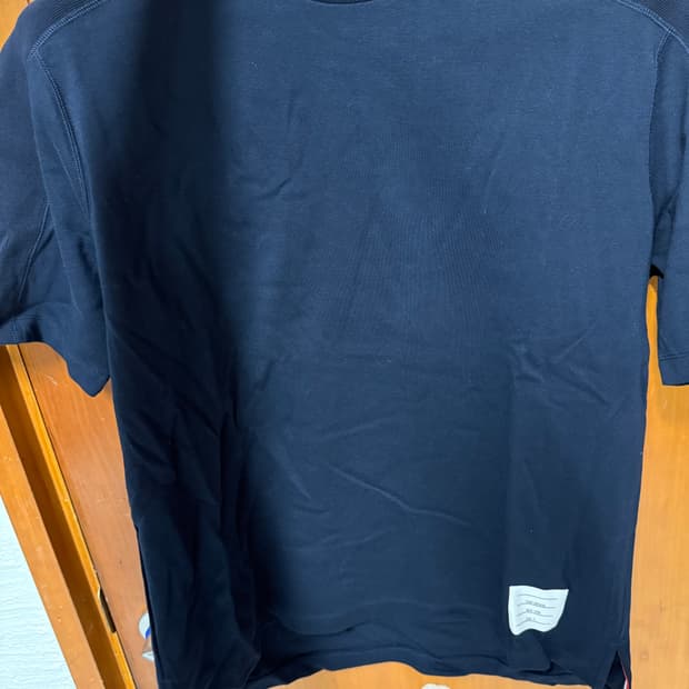 톰브라운 반팔티