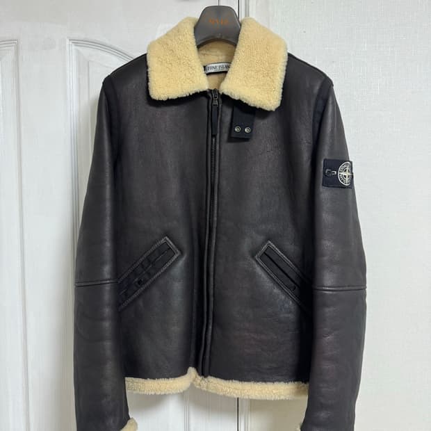 스톤아일랜드 무스탕