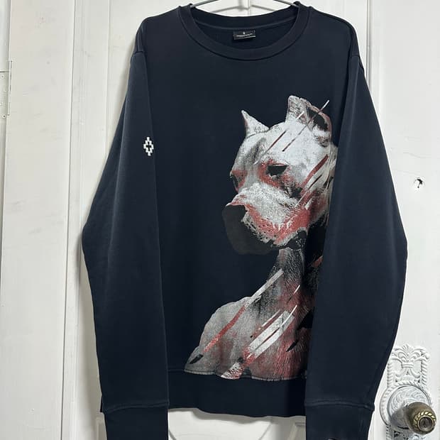 마르셀로불론 도그 맨투맨