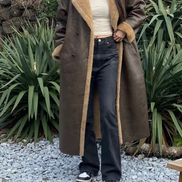 리버서블 무스탕 코트