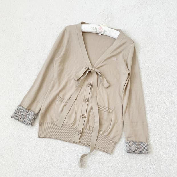 버버리 라떼갸루맛 노바체크 가디건