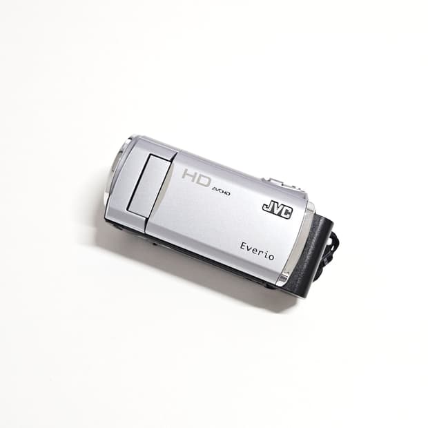 JVC GZ-HM450 카리나 캠코더
디카