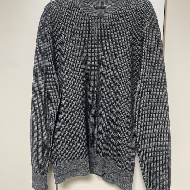 띠어리 남성 울 라운드니트 S 사이즈