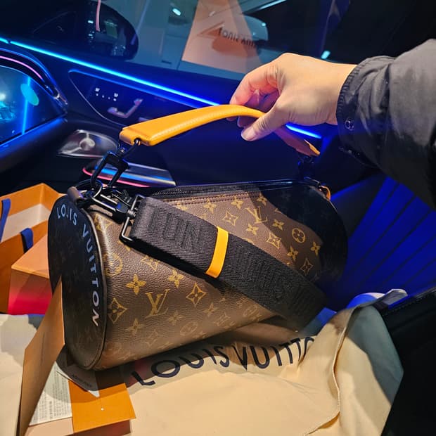 루이비통 퍼렐 키폴 폴로숑 원핸드 크로스백 토트백 Og (새상품)