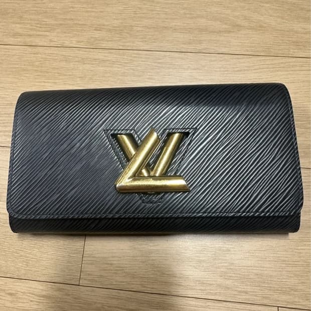 루이비통 금장 장지갑