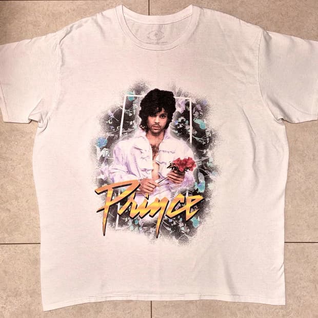 2010's Vintage
Prince T-Shirt
(L)