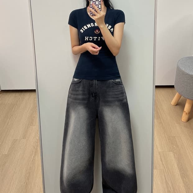아베크롬비 딱붙핏 자수로고 반팔 티셔츠