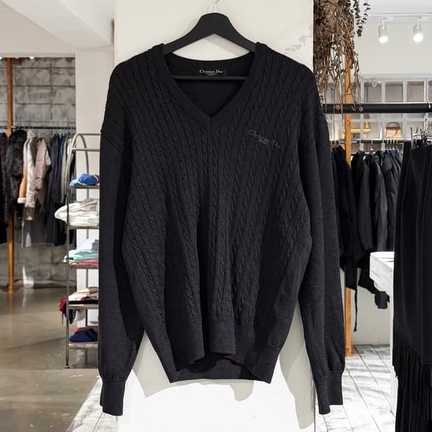 크리스찬 디올 스포츠 블랙 루즈핏 브이넥 케이블 니트