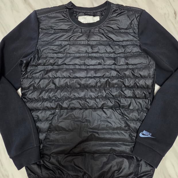 나이키 에어로프트 테크 크루