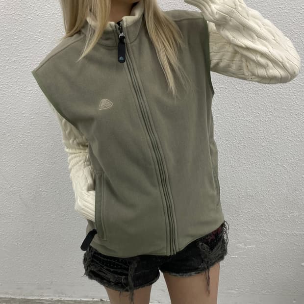 나이키 ACG 말차라떼맛 후리스 베스트 L