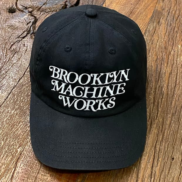 휴먼메이드 x 브루클린 머신 웍스 x 걸스돈크라이 콜라보 캡