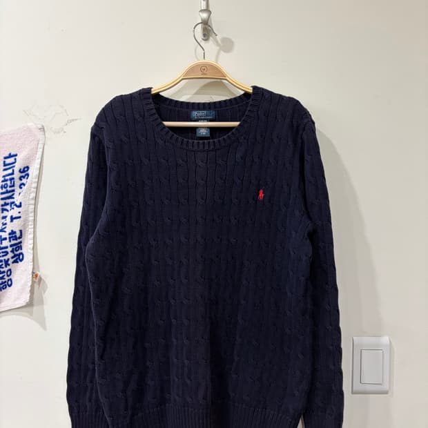 180. 폴로 꽈배기 니트