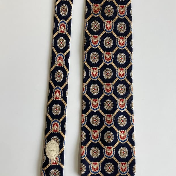 크리스찬디올무슈 넥타이