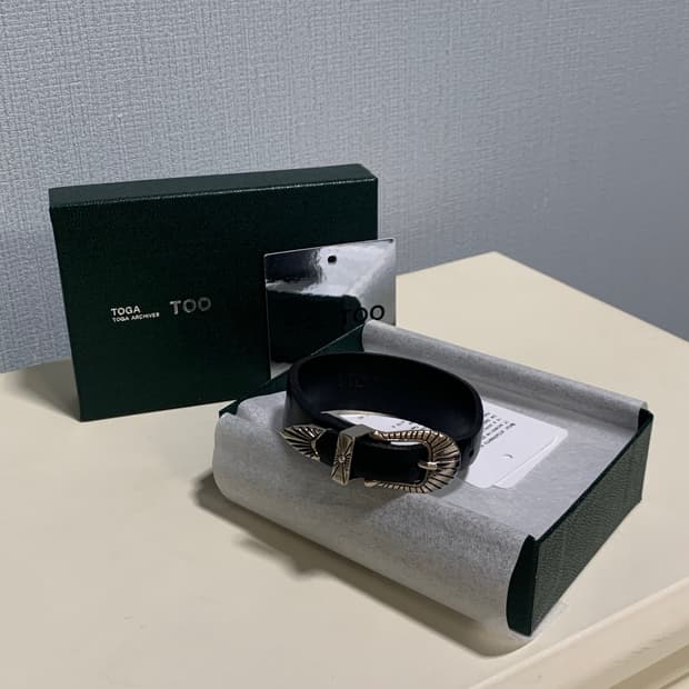 Toga 토가 뱅글 브레이슬릿