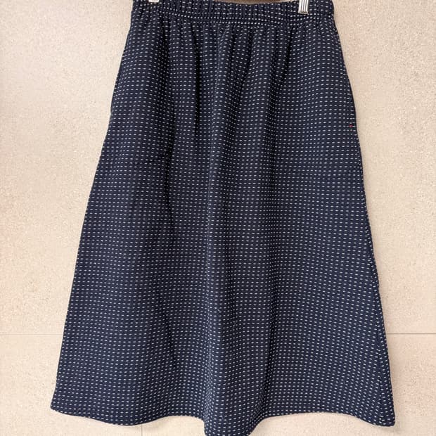 네이비 잔도트 도톰한 스커트 밴딩